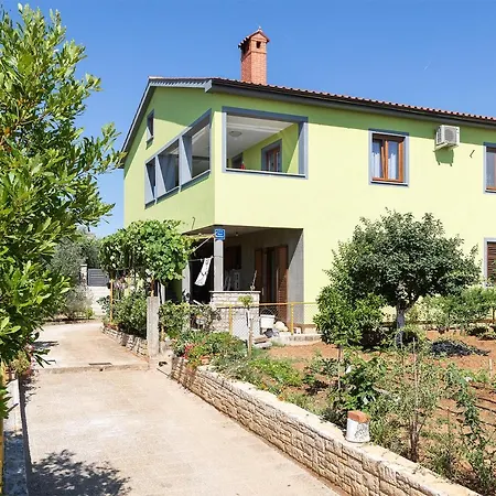 Kaylie Apartament *