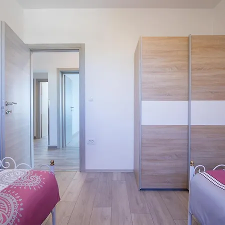 Apartamento Kaylie